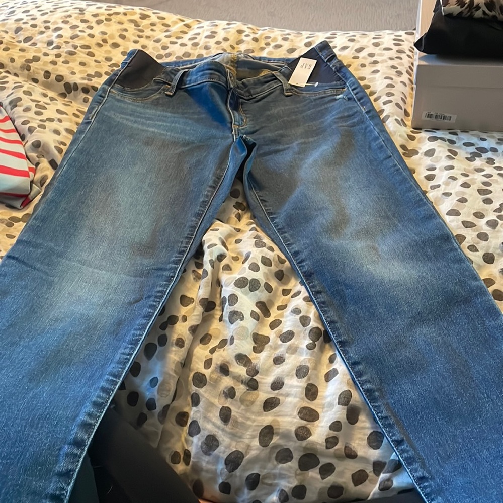 Brand new gap maternity jeans!